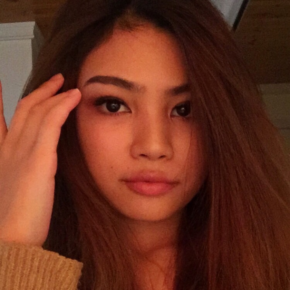 Meet your Posher, Cassandra